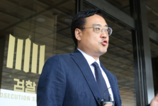 [변희재칼럼] 2300만고객에 6조9천억 빚진 SKT, 정부가 책임지고 환수하라