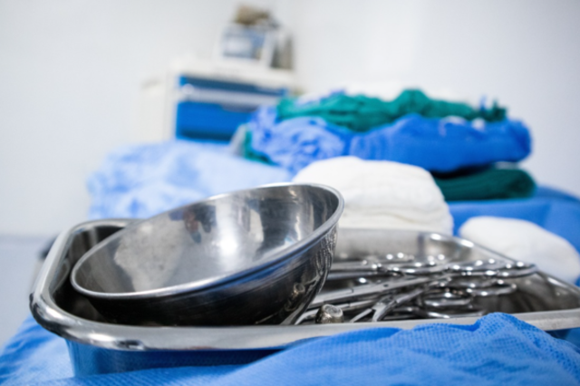 연세사랑병원 '성명불상자에게 수술 맡겼다' 유령수술 의혹… 변호인도 사실상 인정