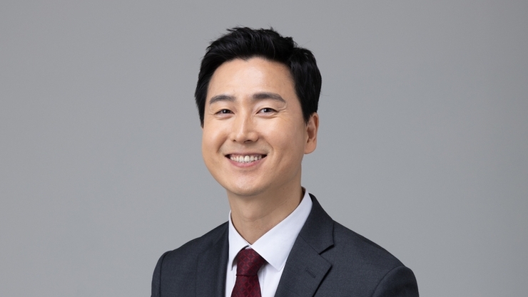 [정치셀럽] “단기전에 강했던 기자, 이젠 장기전에 강한 정치인이 되겠다” - 김기흥 국민의힘 미디어대변인