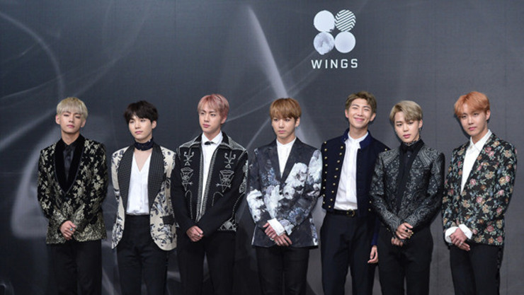 BTS 컴백 맞이 유통·미디어 업계 ‘총력전’... “BTS 대목 노린다”