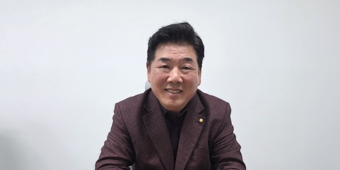 [정치셀럽] “진정한 일류국가 위해, 먼저 정치가 일류 돼야” - 정치평론가 고성국 박사