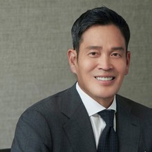 [금주의 유통 톡톡] 대형 유통사 오너 작년 보수 공개... 김동선 한화갤러리아 부사장, 신설 지주사 사업모델 구축 박차