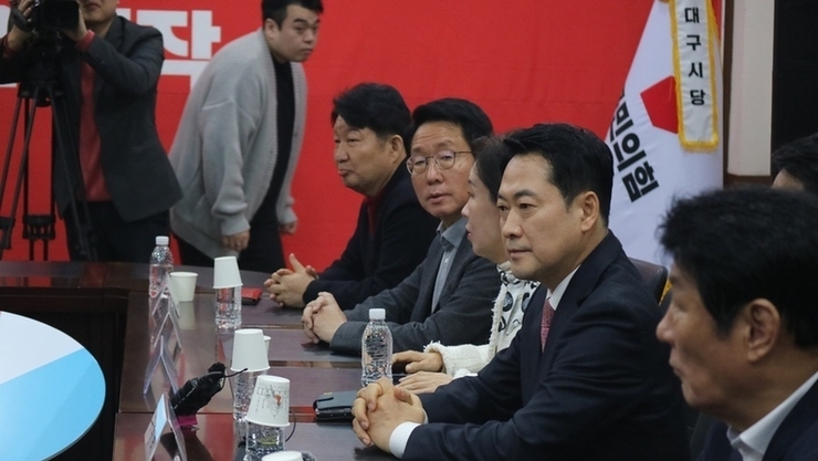 장동혁, 대구시장 공천 잡음에 비공개 회의... “국민 납득할 경선 치를 것”