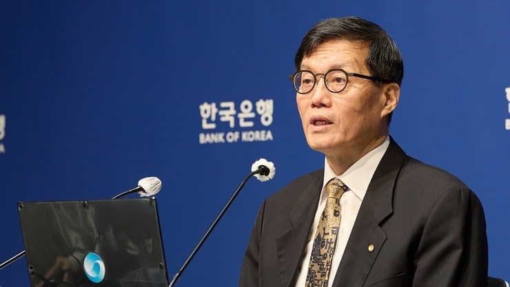 [미디어FC] 이창용 한국은행 총재의 ‘외화 부자 후임’ 두둔이 모순처럼 느껴지는 이유